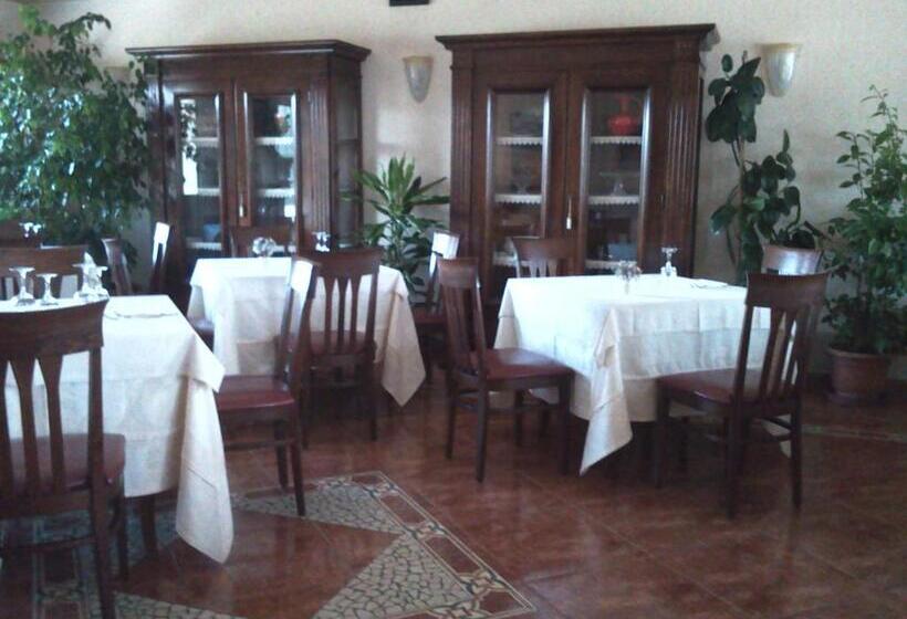 ホテル Albergo Al Portico