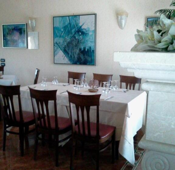 ホテル Albergo Al Portico