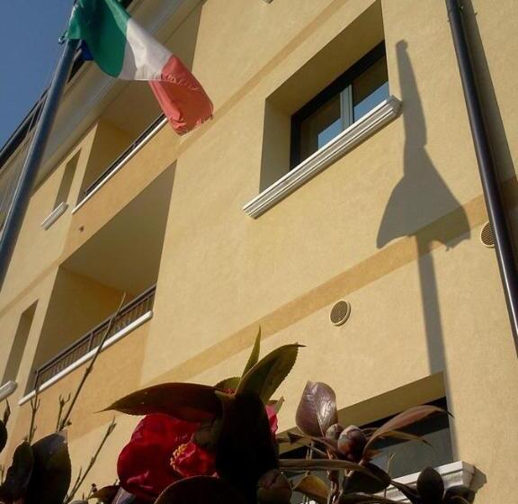 ホテル Albergo Al Portico