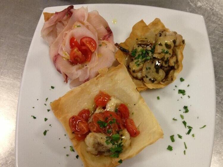 ホテル Albergo Ristorante Flora