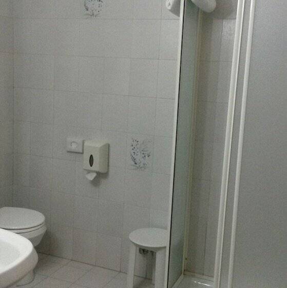 ホテル Albergo Ristorante Flora