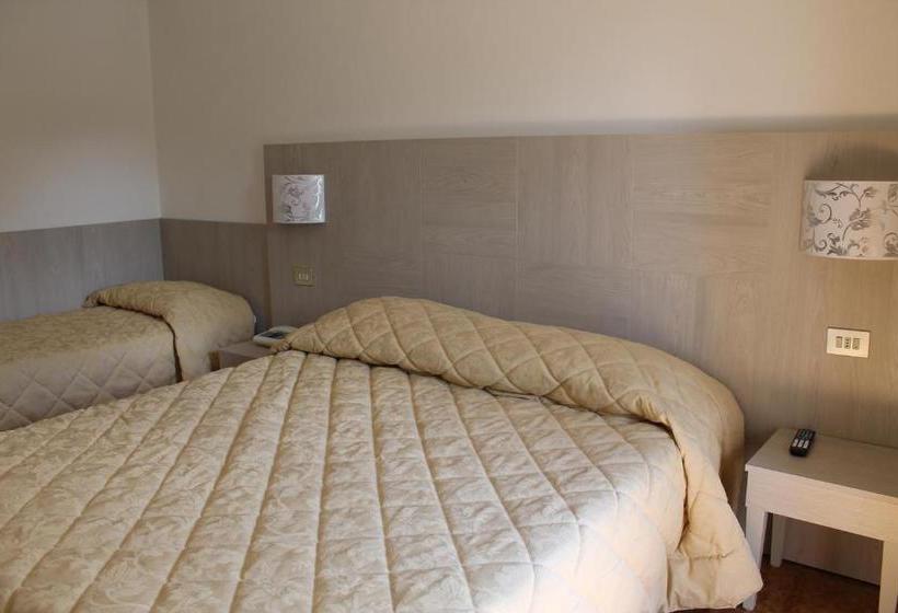 ホテル Albergo Ristorante K2