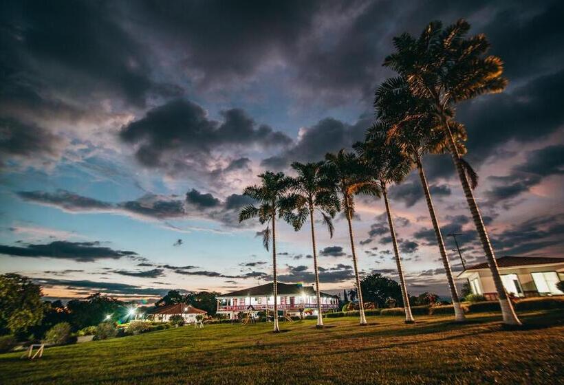 فندق Arrayanes Del Quindío