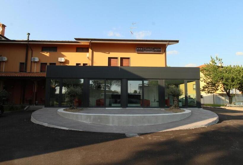 בית מלון כפרי Cajeta