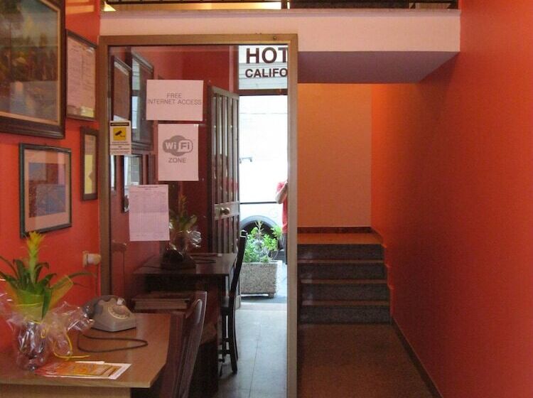 ホテル California