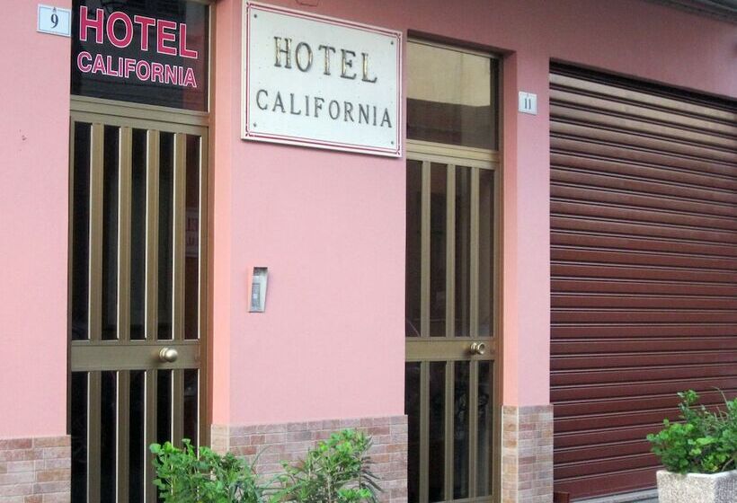 ホテル California