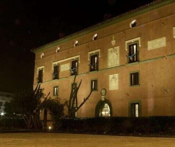 Отель Castello Di Casapozzano