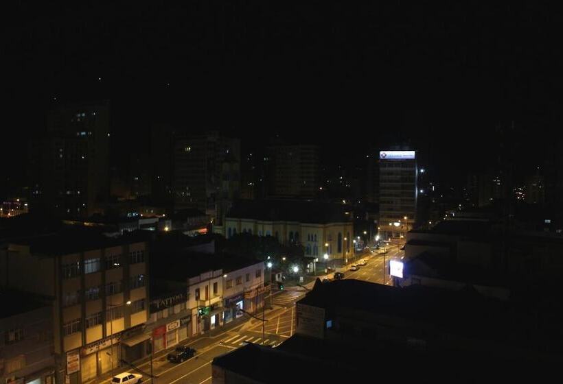 Отель Geneviee Palace