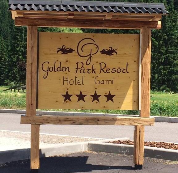בית מלון כפרי Golden Park Resort