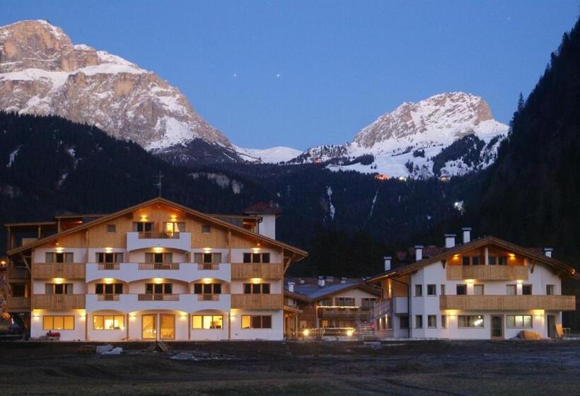 فندق Golden Park Resort