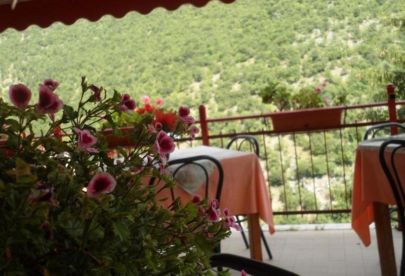 בית מלון כפרי Grotta Dei Colombi