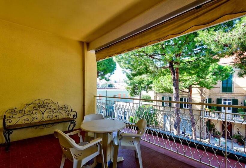 فندق Miramare   Silvi Marina