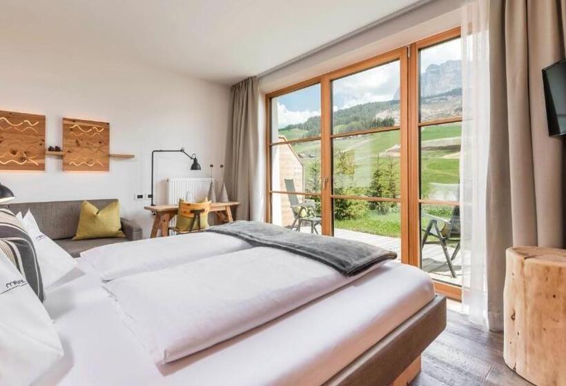 בית מלון כפרי Miraval Natur