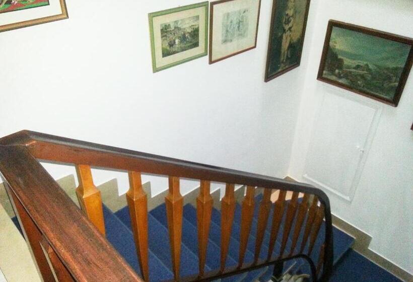 ホテル Villa Liberty Versilia