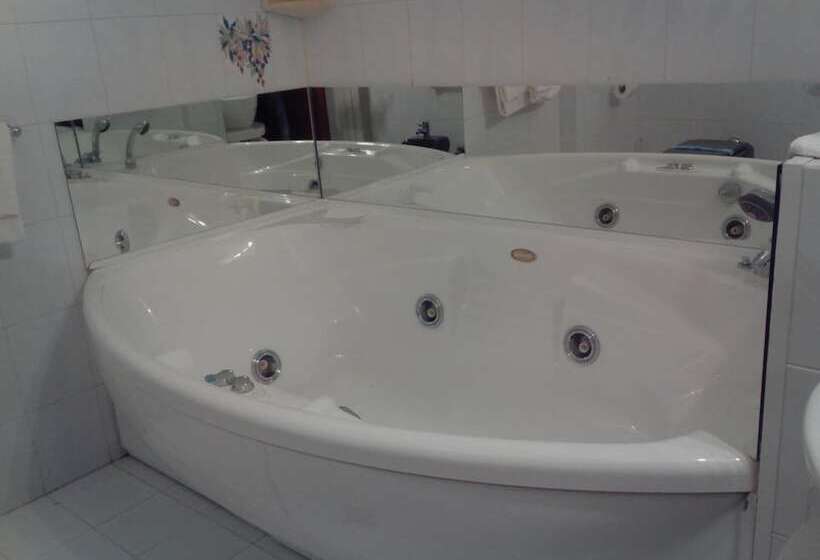 בית מלון כפרי Niki