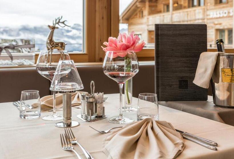 هتل Passo Sella Dolomiti Mountain Resort