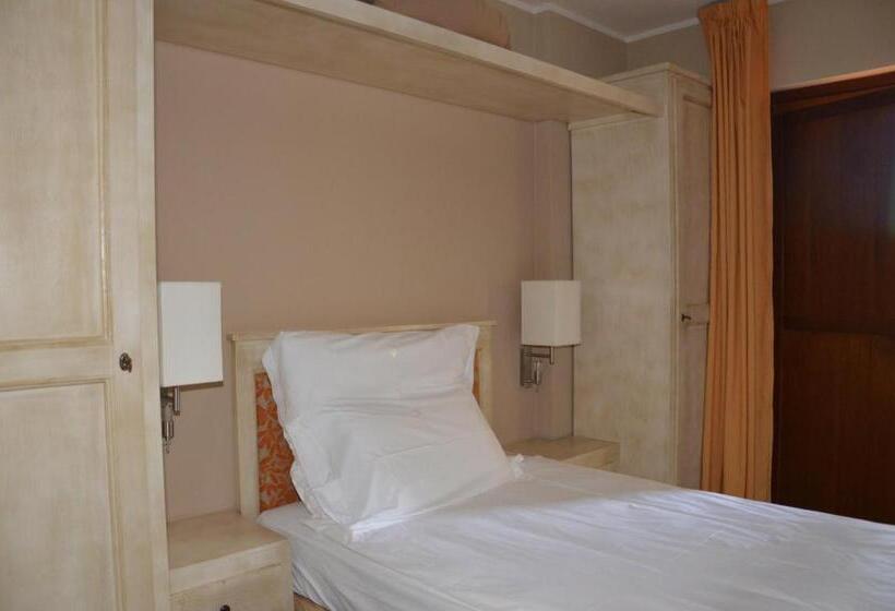 فندق Roccamonfina Palace