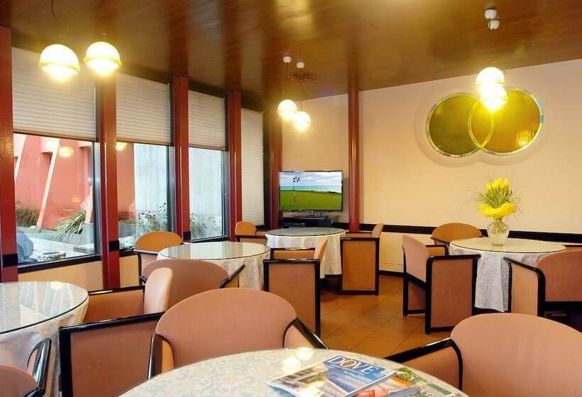 ホテル Ristorante Sasso