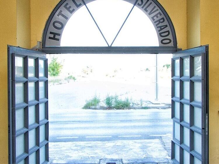 فندق Silverado