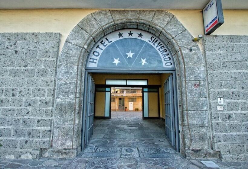 فندق Silverado