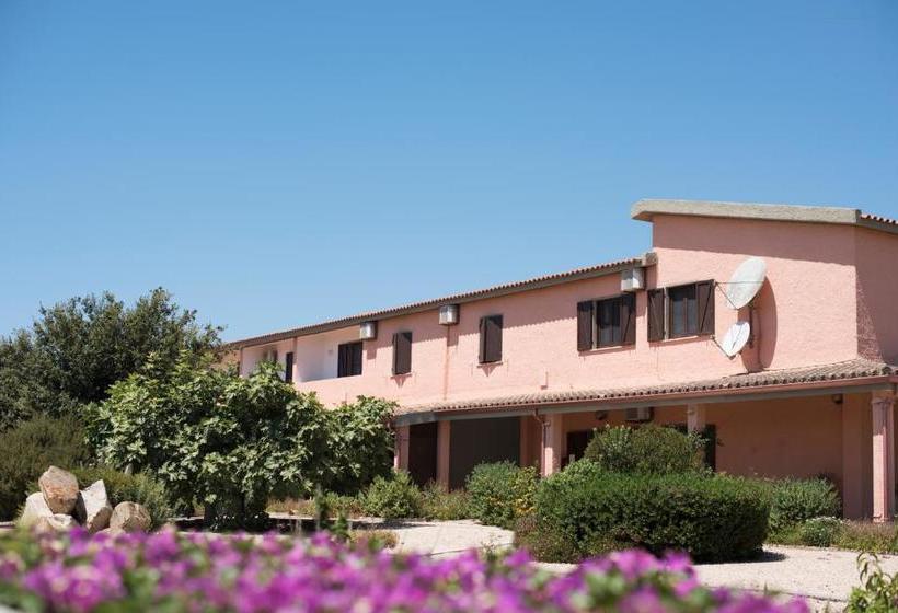 בית מלון כפרי Su Giudeu