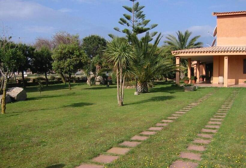 בית מלון כפרי Su Giudeu