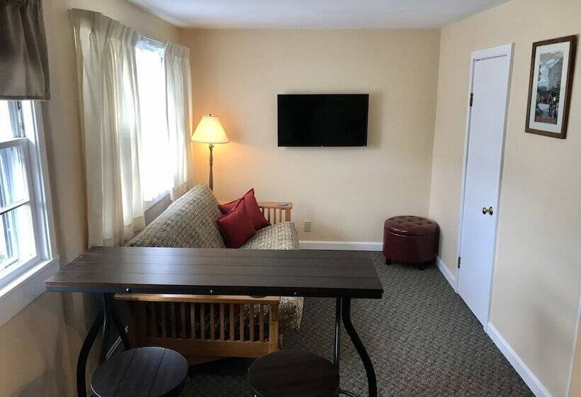 Mt Liberty Cabins And Motel