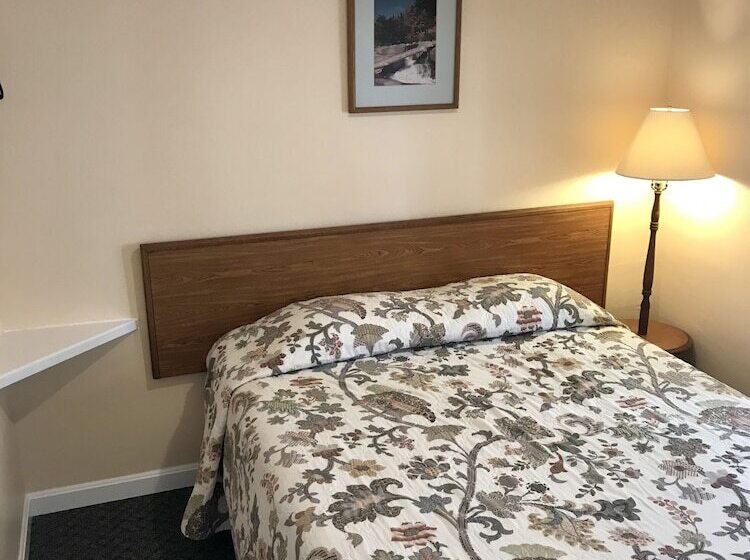 Mt Liberty Cabins And Motel