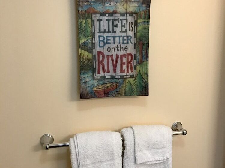 Mt Liberty Cabins And Motel