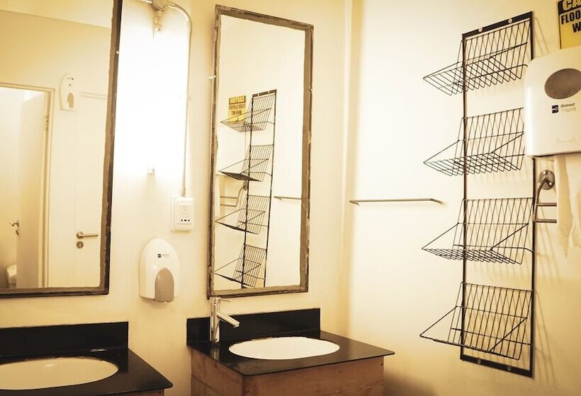 호스텔 Curiocity Backpackers Johannesburg