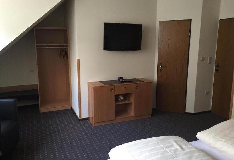 Отель Moselterrasse