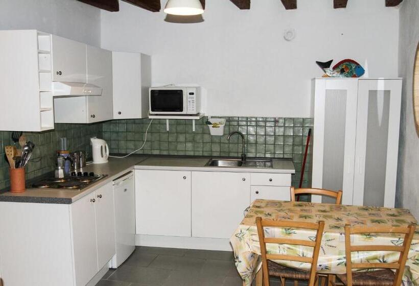 تختخواب و صبحانه Apartments Hemingway House