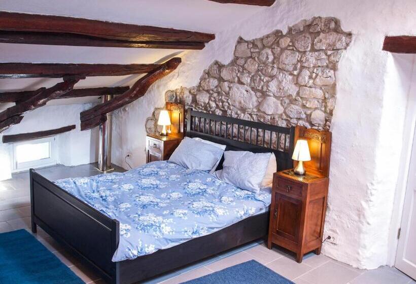 تختخواب و صبحانه Apartments Hemingway House