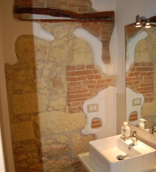 تختخواب و صبحانه Archè