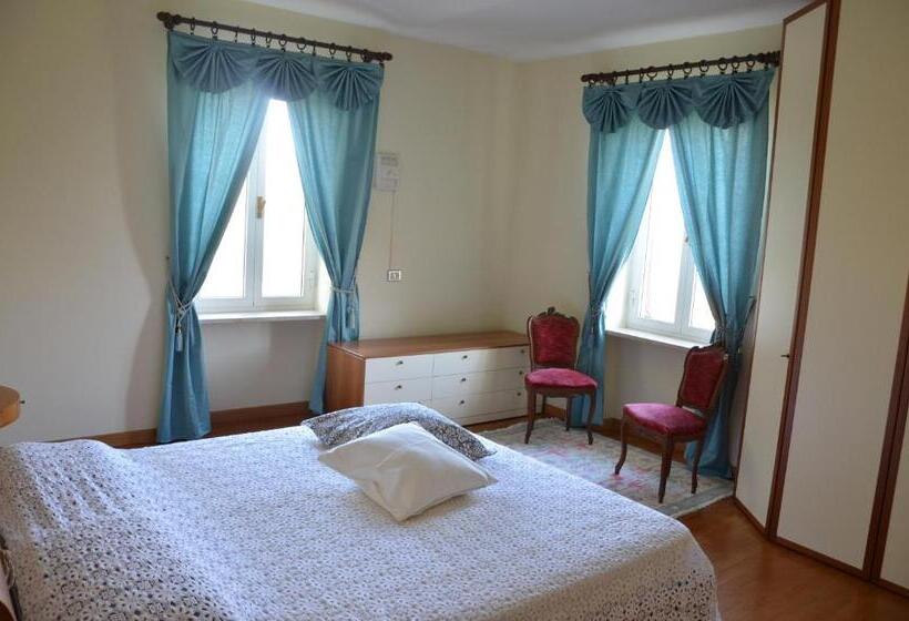 민박 Bed & Bistrò Che Piasì