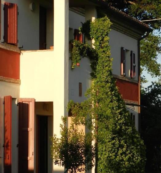 تختخواب و صبحانه Campodisole