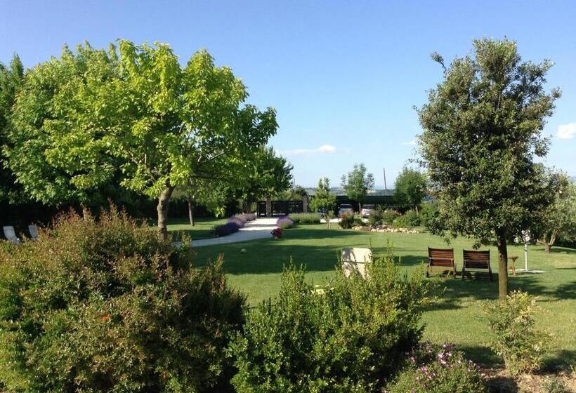 تختخواب و صبحانه Campodisole