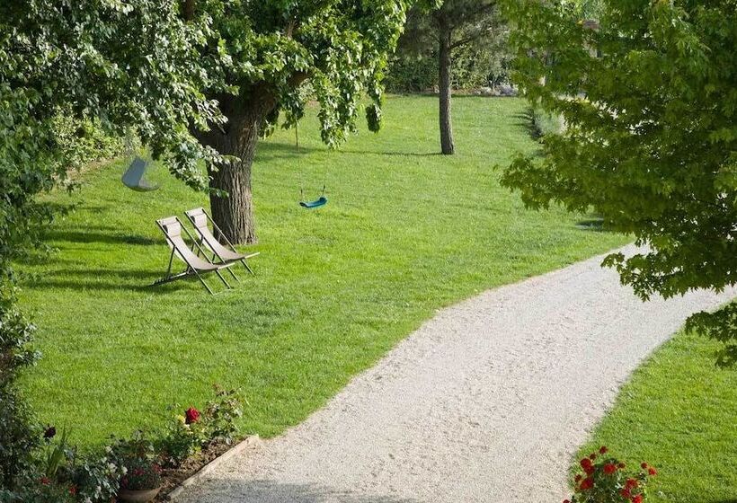 تختخواب و صبحانه Campodisole