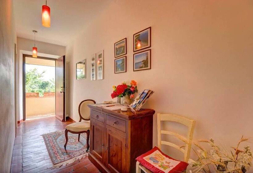 تختخواب و صبحانه Campodisole