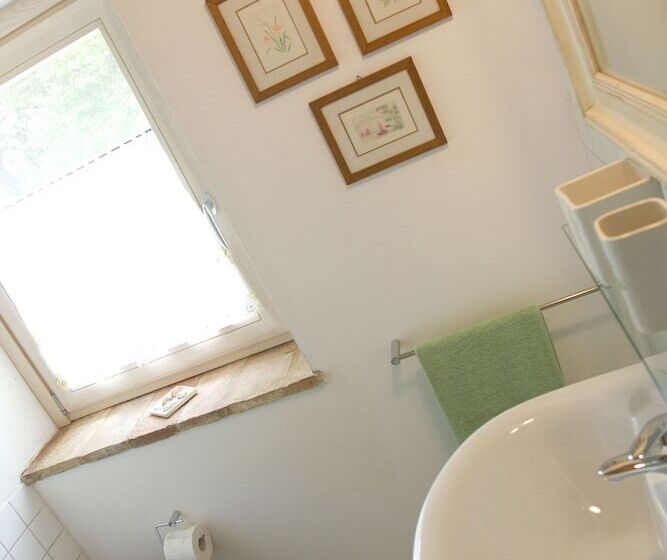 تختخواب و صبحانه Campodisole