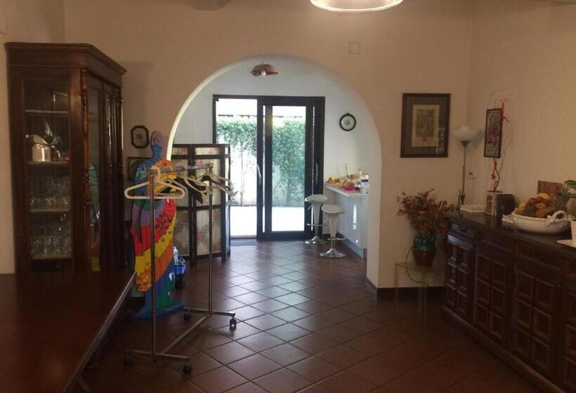 تختخواب و صبحانه Casa Canale