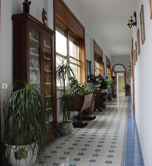 ベッドアンドブレックファースト Casa Prunilla