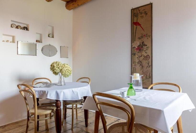 ベッドアンドブレックファースト Casabiondani Lazise