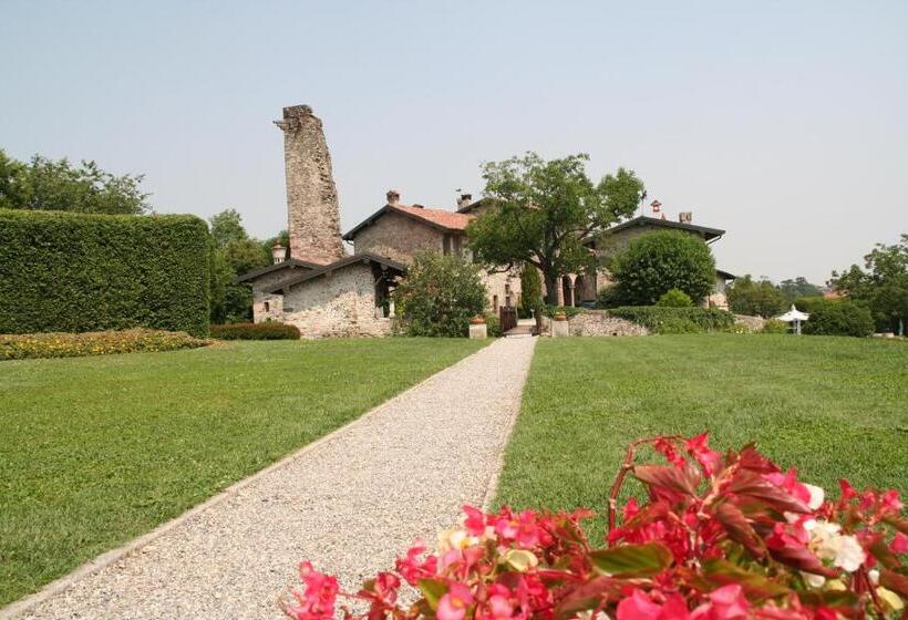 민박 Castello Di Cernusco Lombardone