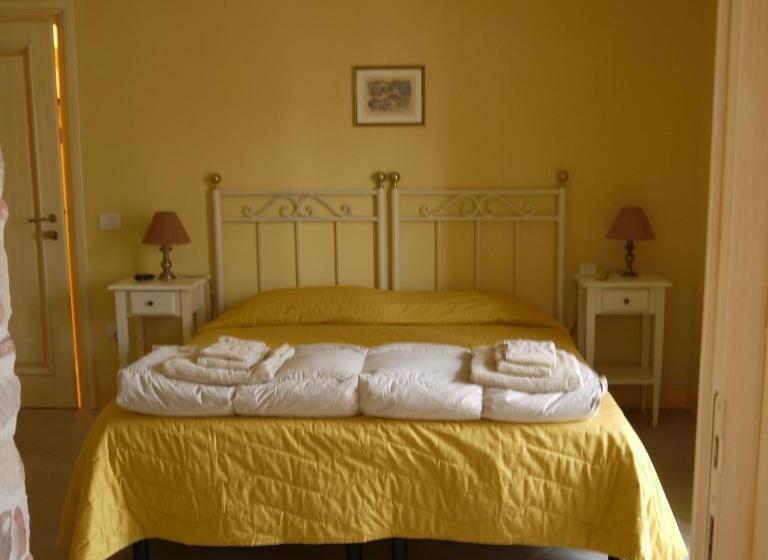 مبيت وإفطار Corte Capitani