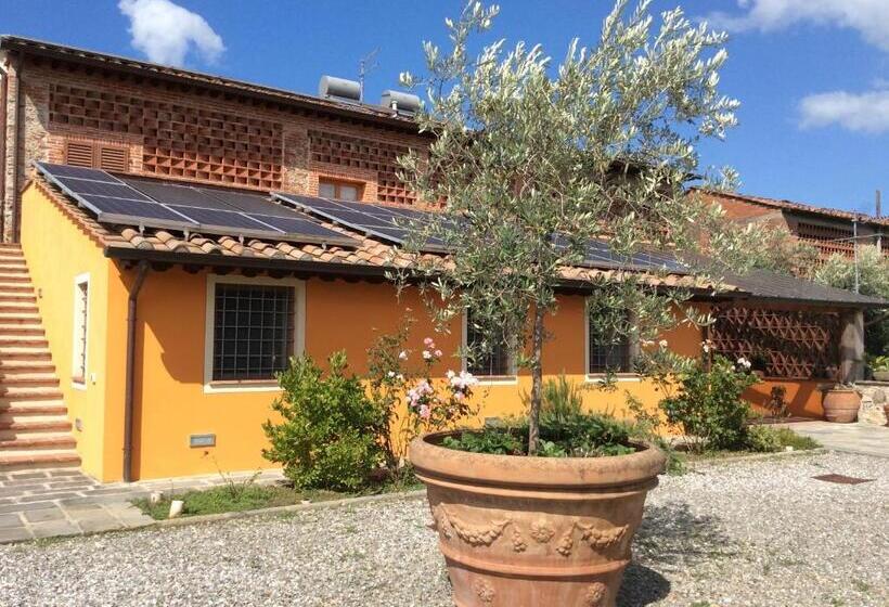 مبيت وإفطار Corte Capitani