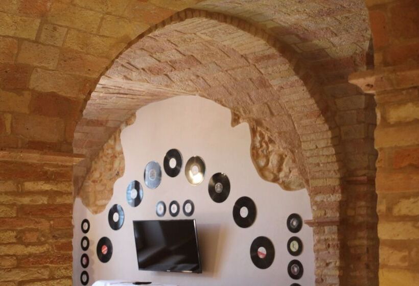 צימר Dimora Rosso Piceno