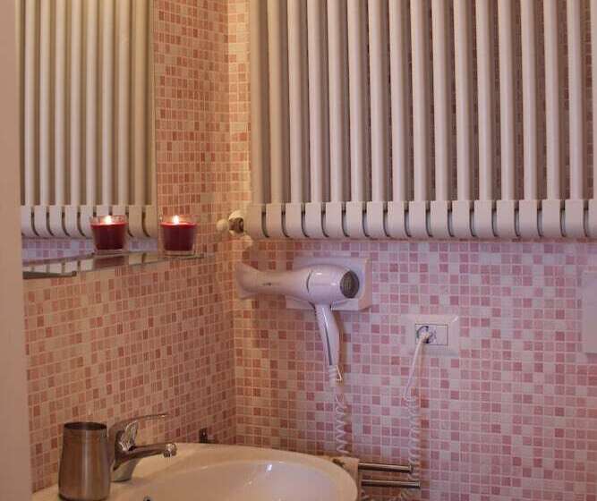 민박 Dimora Rosso Piceno