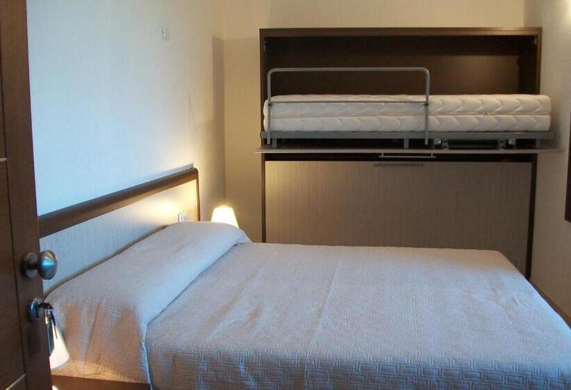 مبيت وإفطار Domo   Guest House Il Nespolo Fiorito