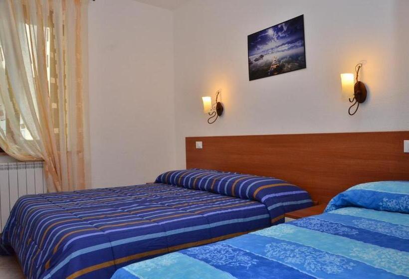 مبيت وإفطار Domo   Guest House Il Nespolo Fiorito